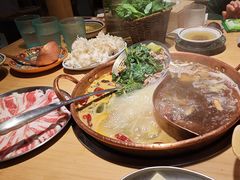 -洱火云南酸菜牛肉火锅(石景山当代商城店)