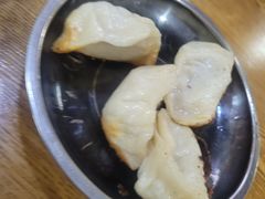 -黄阿姨锅贴大王(万航渡路店)