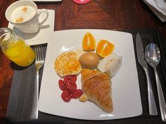 -三亚湾海居铂尔曼度假酒店