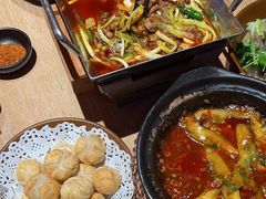 -川堂风·跷脚牛肉·乐山爆炒(宝山日月光店)