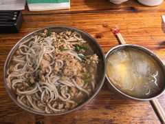 -正宗杨记普洱酸醋米线(总店)