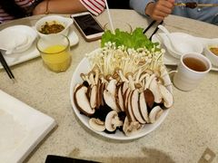 菌菇拼盘-许府牛杂·鲜牛肉火锅(梁溪万达店)