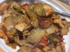 手工榨菜炒肉-百翠山居.家飨餐厅
