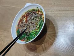 -三好食堂(煎饺·馄饨·肉饼米线·盛世广场店)