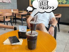 大堂-星巴克臻选(青岛金狮广场店)