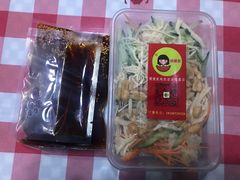 -媛媛家秘制鸡丝凉皮(陆慕店)