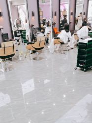 -藤野造型烫染·漂发