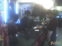 -清真重庆巴爷香辣鸡煲(南小巷店)