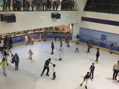 -正佳冰河湾真冰滑冰场