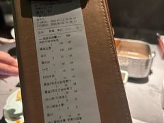 -左庭右院鲜牛肉火锅黑金店(陆家嘴中心店)