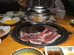 -唯成•韩国炭火烤肉 유성고기