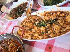 -洪霞餐馆·川菜·鲜货现炒(两江春城店)