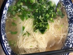 -陇上全荟兰州传统牛肉面(延吉路店)