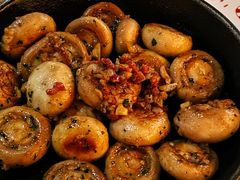 香煎小蘑菇-BROWNSTONE布朗石西班牙餐厅(富城店)