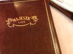 -Majestic Café