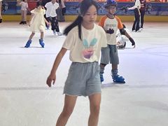 -正佳冰河湾真冰滑冰场