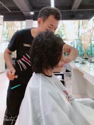 -CARR SALON