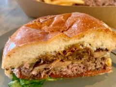 鹅肝牛肉汉堡-Cooking Man(中懋天地店)