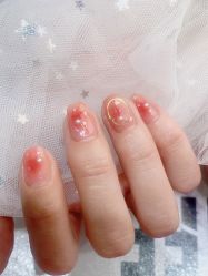 -吉吉靓甲美睫