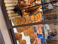 -Dough&Joe团憩(瑞虹天地月亮湾店)