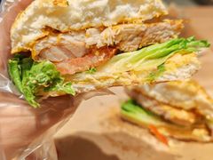 -必胜客(龙泉万达店)