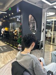 -奈川烫染Salon