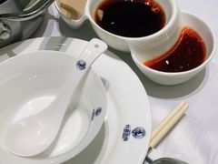 -红鼎豆捞·非遗鲍皇汤火锅(宝丰路店)