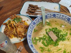 -东大桥小国抻面烧烤(长通路店)