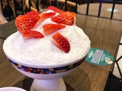 草莓纷纷雪-糖纸甜品(印象城店)