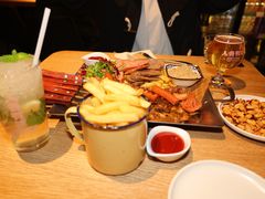 -牛啤堂精酿啤酒餐吧(五棵松华熙店)
