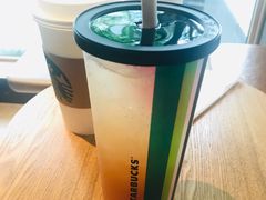 -星巴克(西藏路店)