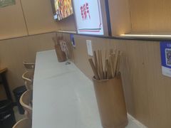 -叶伟胡辣壳面(两路口店)