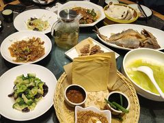 -鲁菜根·泰安菜(万达店)
