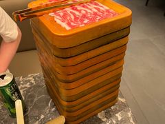 -牛YO寿喜烧·铁板烧和牛火锅自助(市府恒隆店)