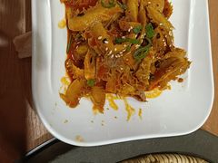 -一鸣蒸汽石锅鱼 Yiming Steamed Stonepot Fish