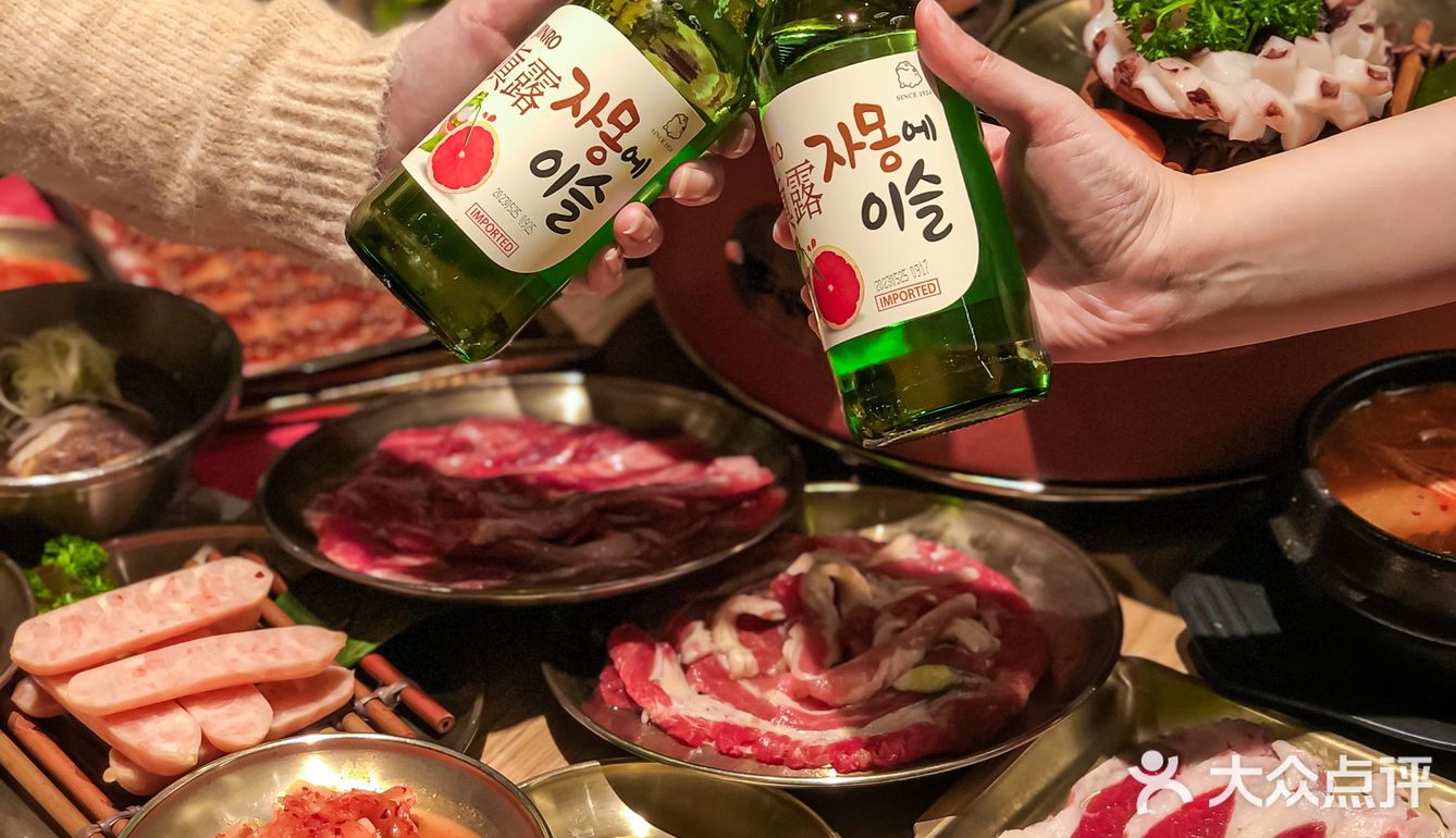 火遍全国的烤肉，终于吃到了…