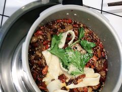 -晓彭肥肠鸡·泡椒鸡火锅(水木天地店)