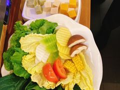 蔬菜拼盘-左庭右院鲜牛肉火锅(浦江欢乐颂店)