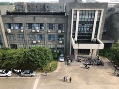 -上海第二工业大学(金海路校区)