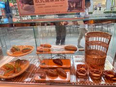 -巴黎贝甜(大宁国际商业广场店)