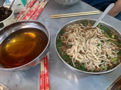 -正宗杨记普洱酸醋米线(总店)