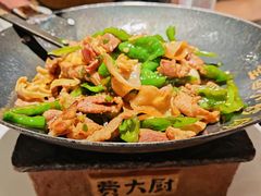 -费大厨辣椒炒肉(高铁吾悦广场店)