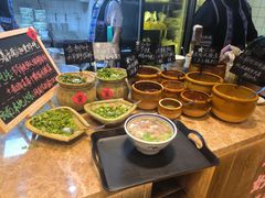 -云阿蛮云南生烫牛肉米线(奉贤路店)