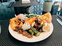 -圣丰索菲特·2 On 988 Café 自助餐厅