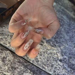 -Momo nail 日系美甲