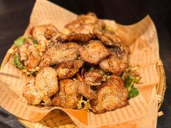 烤松板肉-贰醒·私房小院烧烤 (太古里店)