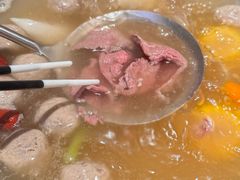 -左庭右院鲜牛肉火锅(金山万达店)