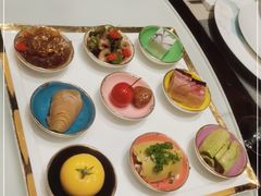 -江上荟·创意中国菜(绿地缤纷城店)