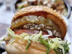 -The Habit Burger Grill 哈比特汉堡(爱琴海店)