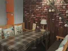 -MAX伯爵趣味互动密室逃脱(大坪D馆店)